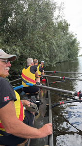 Wachtend voor de Demmerikse sluis